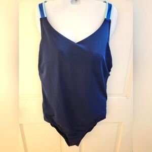 Lands' End Racer Back women's size 18 one piece swimsuit,  built-in bra